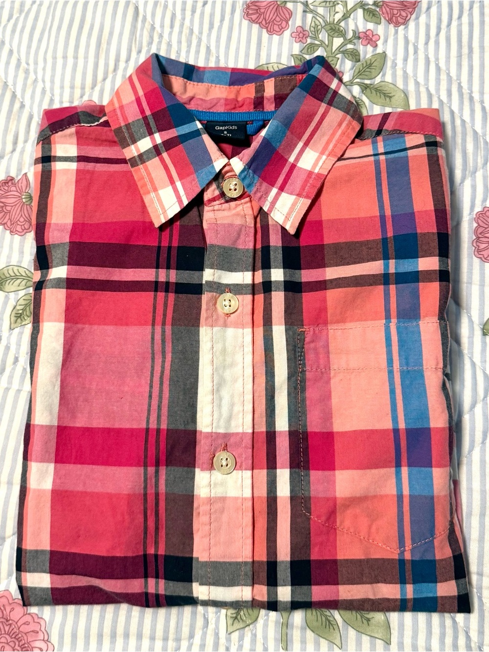 GAP Pink Blue White Short Sleeve Plaid Button-Down Shirt